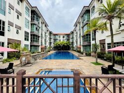 Landbay Condominium (D16), Condominium #589815721